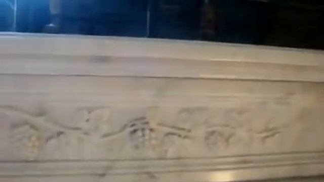 Камин старинный мраморный B022419 - VillaNuova.ru