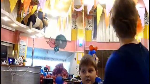 Мальвина и друзья поздравляют Дашу с днем рождения!