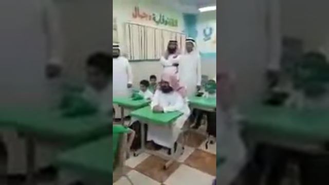 Abdul Rahman Sudais  of Mecca teaches Surah fatiha to kids