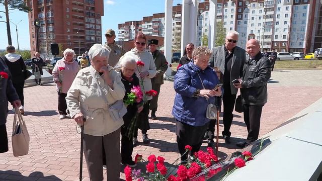 В Братске на Мемориальном комплексе установлена ещё одна плита в память о героях, погибших в зоне СВ