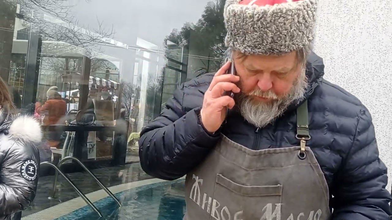 Ярмарка в Анапе на набережной.