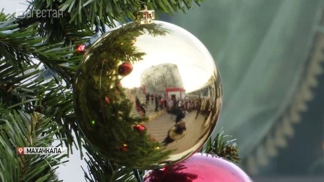 Поезд Деда Мороза прибыл в Махачкалу