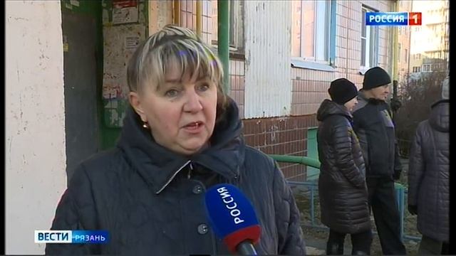 Больше месяца жители дома на улице Зубковой живут без лифта