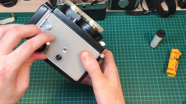 Meopta Flexaret VI how loading film