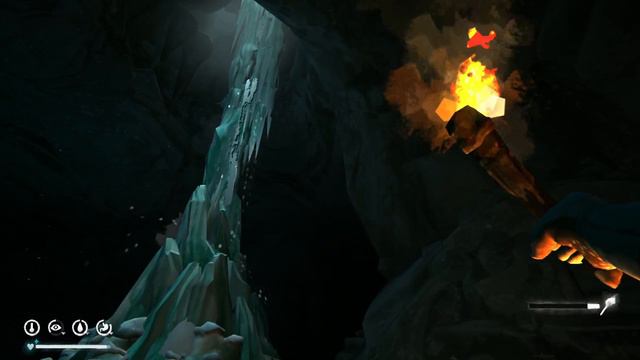 Красивый водопад в пещере