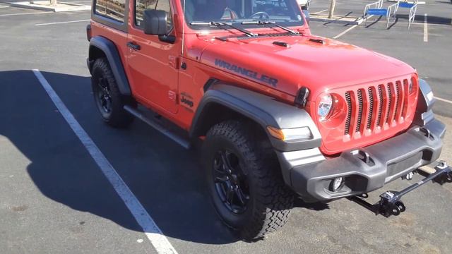 jl stock with 285 70 17 general grabber a/t tires