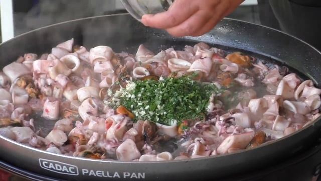 Паэлья.Испанская паэлья в Хорватии