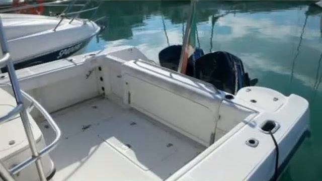 Boston Whaler OUTRAGE 28