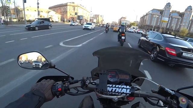 POV: Мотопрохват втроём ВДНХ - Набережная Kawasaki ER-6n vs Kawasaki ER-4f vs Shineray Fireguard 25