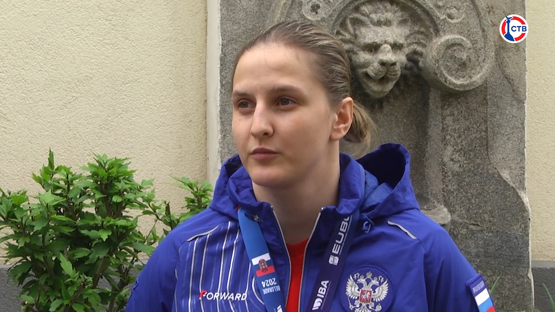 В Севастополе встретили чемпионку Европы по бокс Елену Гапешину