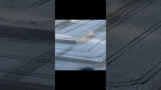 Антиобледенение ступеней на входе в дом