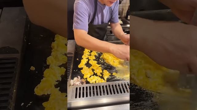 Сытный комплексный обед якинику с неограниченным количеством риса.
https://t.me/WORLDSTREETFOOD2024