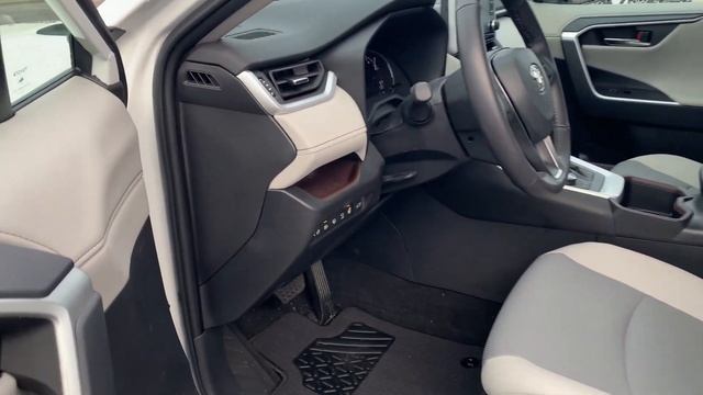 In Depth Look - 2022 RAV4 Limited AWD (Light Grey Interior)