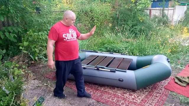 самая ходовая лодка ПВХ размер 2.80 (40е балоны) с бронью усилением бортов.