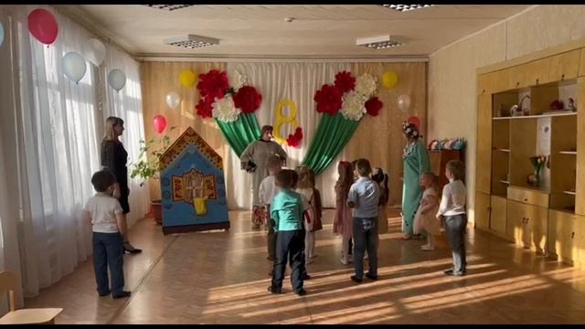 Утренник 8 марта средняя группа.