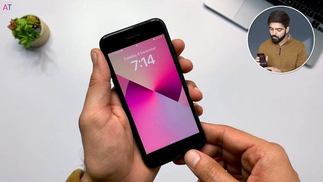 iPhone Xs Vs iPhone SE 2 | Which One To Buy In 2023 ?