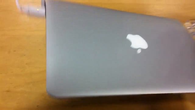 Hands on new MacBook Air 2011