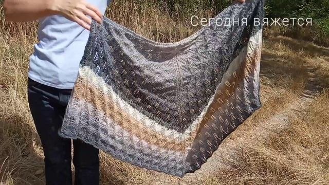 Вязание. Показываю готовую шаль из Nako Angora Luks Color. Альбом.