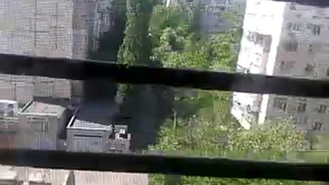Падение ребёнка из окна  многоэтажки уже....