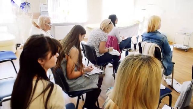 Актуальная контурная пластика: скулы, носогубки, губы, подбородок