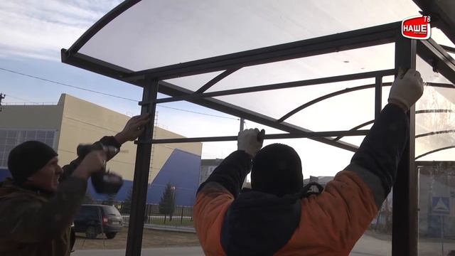 В Урене появились новые остановочные павильоны