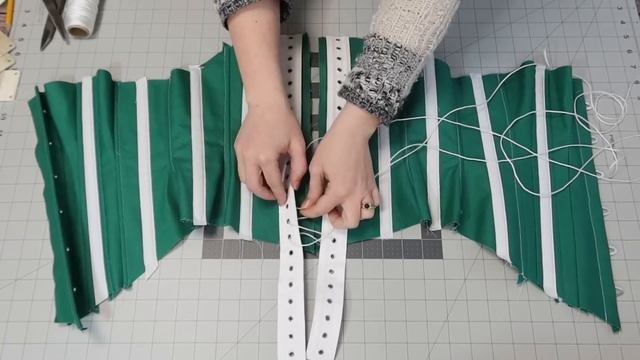 3 Ways To Make A Corset