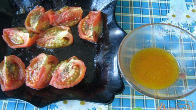 Салат с вялеными томатами.
