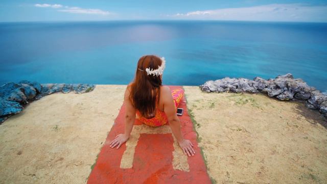 Maili Pink Pill Box Hike Review | Oahu, Hawaii
