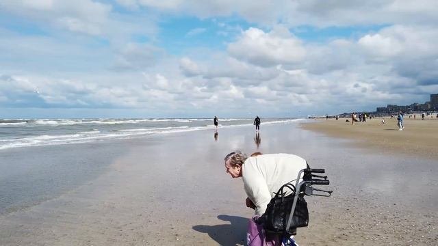 ОТВЕЗЛИ БАБУШКУ НА МОРЕ В ЕЁ ДЕНЬ РОЖДЕНИЯ