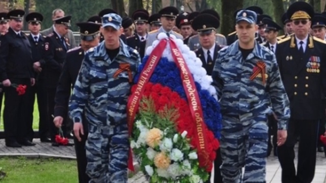 ПУСТЬ ОСТАНЕТСЯ В ЖИВЫХ ГЕРОЙ