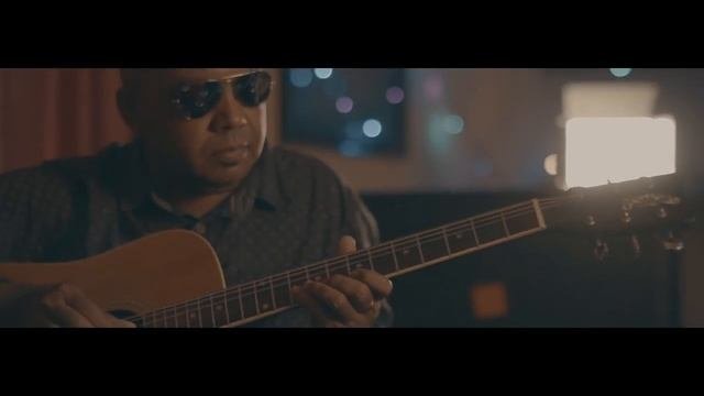 Kadavathoru Thoni  Poomaram cover by TOTO CLUB