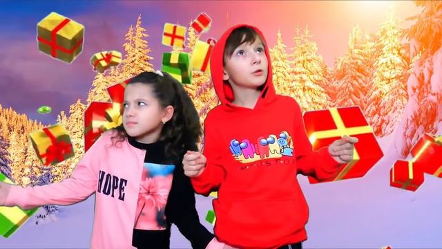 СИРЕНОГОЛОВЫЙ Снеговик ПОРТИТ Новый год ! СантаГоловый принес подарки !