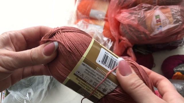 РАЗБИРАЮ ЗАПАСЫ ЛЕТНЕЙ ПРЯЖИ И НЕДОВЯЗЫ, ПЛАНИРУЮ НОВЫЕ ПРОЕКТЫ  #вязаниеспицами #вязаниекрючком