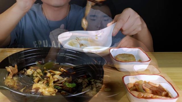 Mukbang)John eating/SUB/large bowl of noodles/ASMR eating sounds