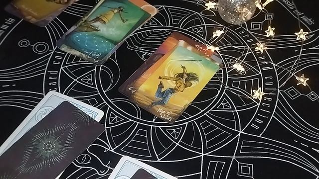 ? Расклад на 5 ваших вопросов❓ Ответ карт на разные темы
#гаданиенаситуацию #вопросответ #чтобудет