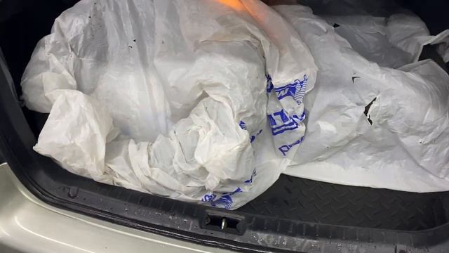 Еще одна машина (Toyota Avensis) уехала в Псков