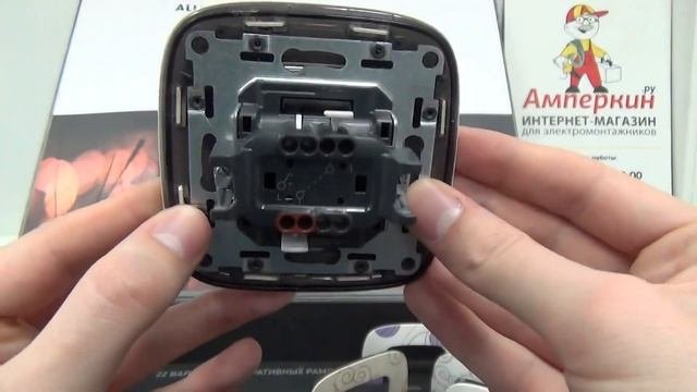 Рамка Legrand Valena Allure Тиснение бежевое 1-пост (754381)