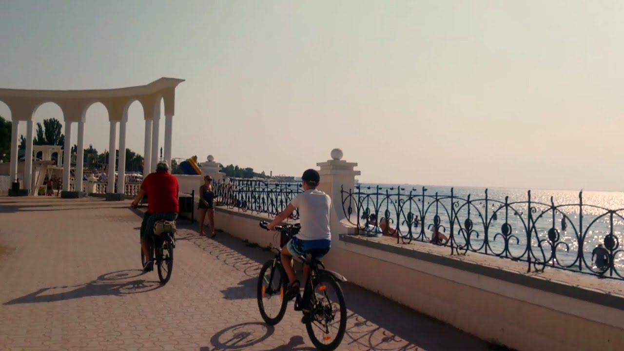 Куда пропали отдыхающие в Евпатории?!? На набережной им. М. Горького пусто!!! Пляжи редеют!!!