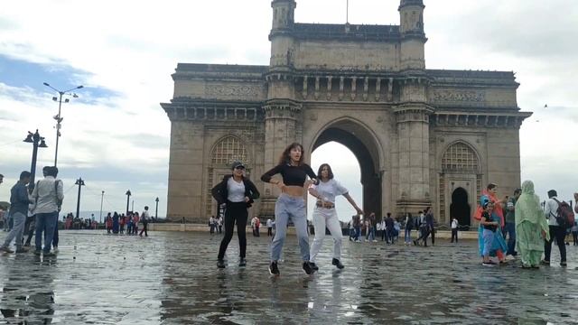 j-hope 'CHICKEN NOODLE SOUP (feat Becky G)' Dance cover | KLan