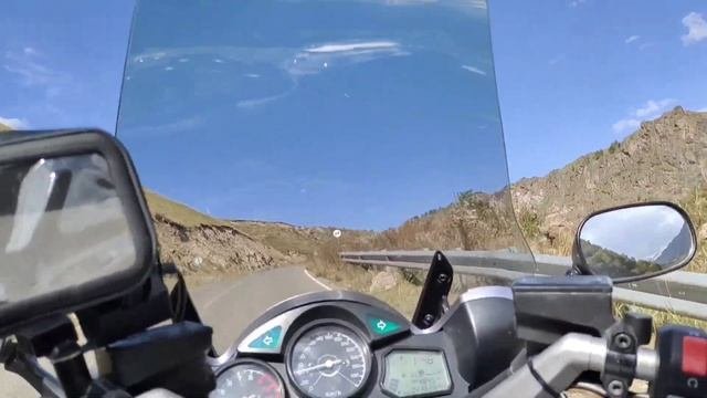 Yamaha FJR 1300 серпантин