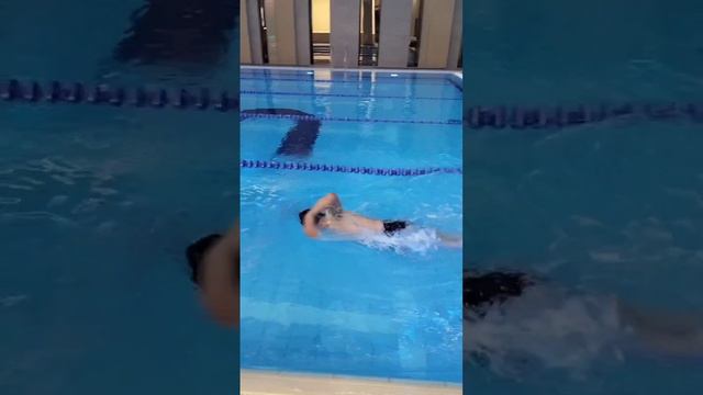 Новый стиль плавания русский кроль. Выполняет доктор Леонид Буланов.