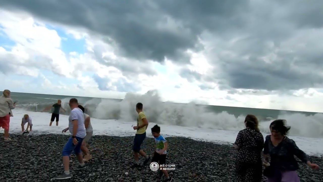 СРОЧНО !!! СОЧИ ОПЯТЬ ТОПИТ !!! УСТАЛИ ОТ ДОЖДЕЙ !!!  Смерчи и подъемы воды в реках