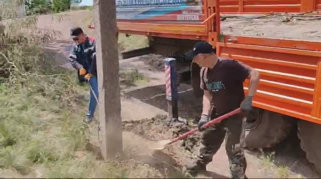 Сахалинские энергетики ремонтируют ЛЭП в Шахтерске