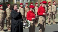 Два соседа-ветерана ВОВ приняли парад победы у себя во дворе