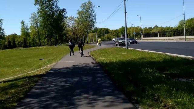 Поездка в Петергоф на велосипедах.