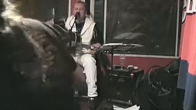 Тиша поёт.Как то не так.ЧайФ.