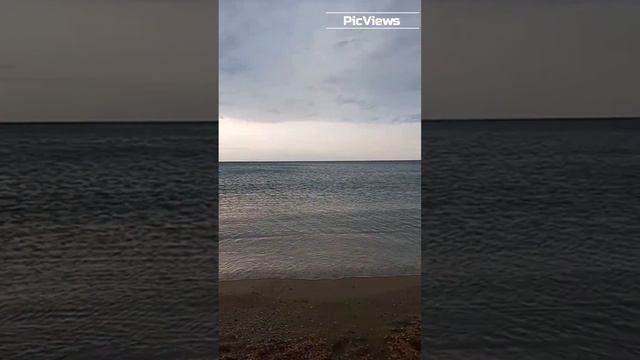 Анапа сегодня. Как выглядит пляж Паралия в Витязево. Погода, море и пляж Анапе  сегодня 3 мая 2024