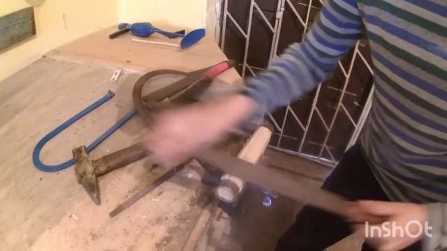 Реставрація серпа СССР