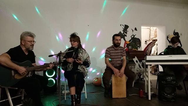 VID_20231029_204236.mp4