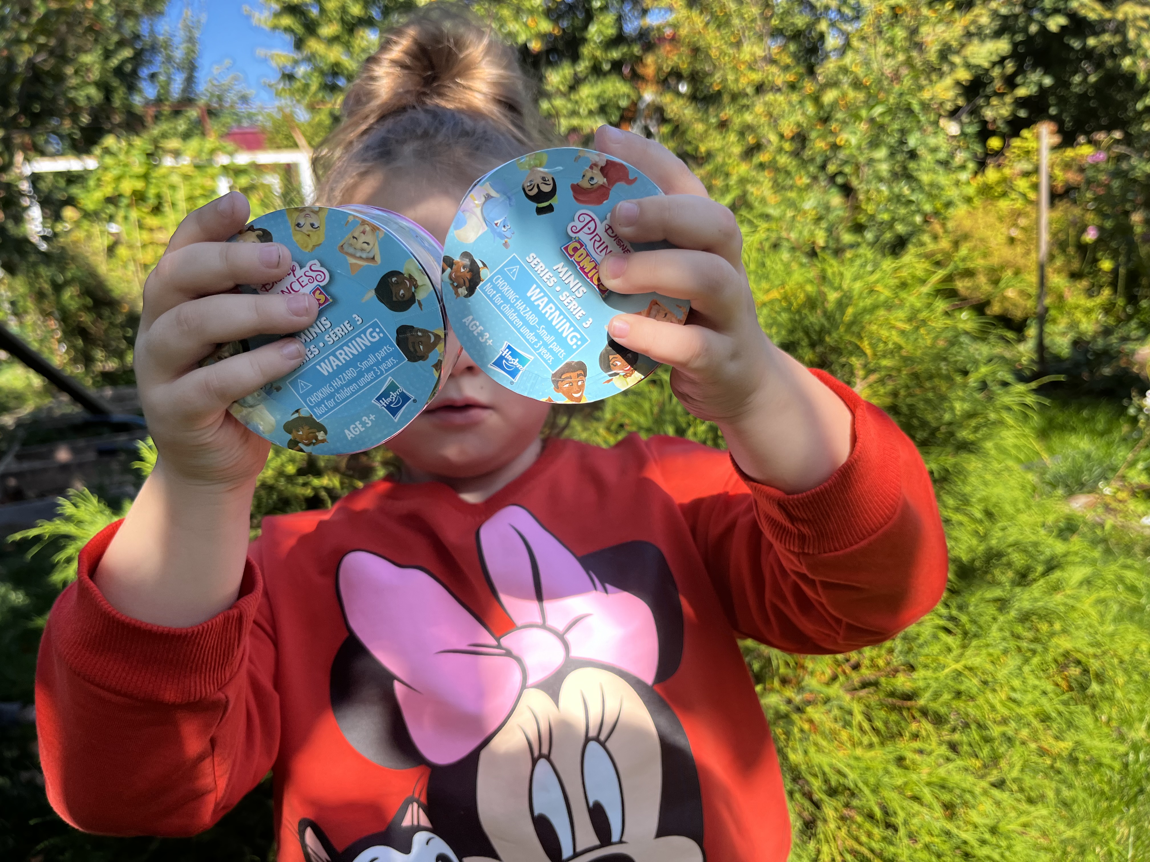 Варя открывает коробки с сюрпризами Disney Princess comics mini #видеодлядетей #детскийканал